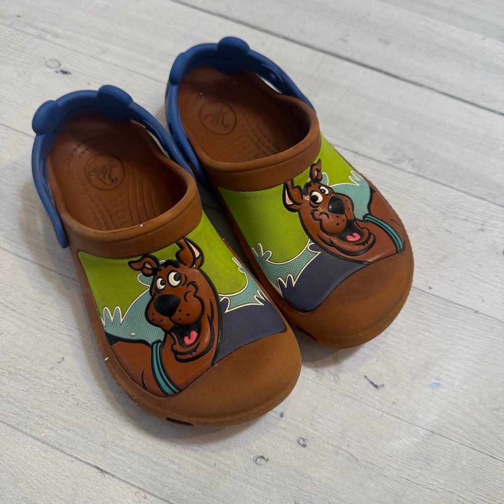 Crocs kids slip on sandals‎ shoes clogs Scooby Doo kids 12/13